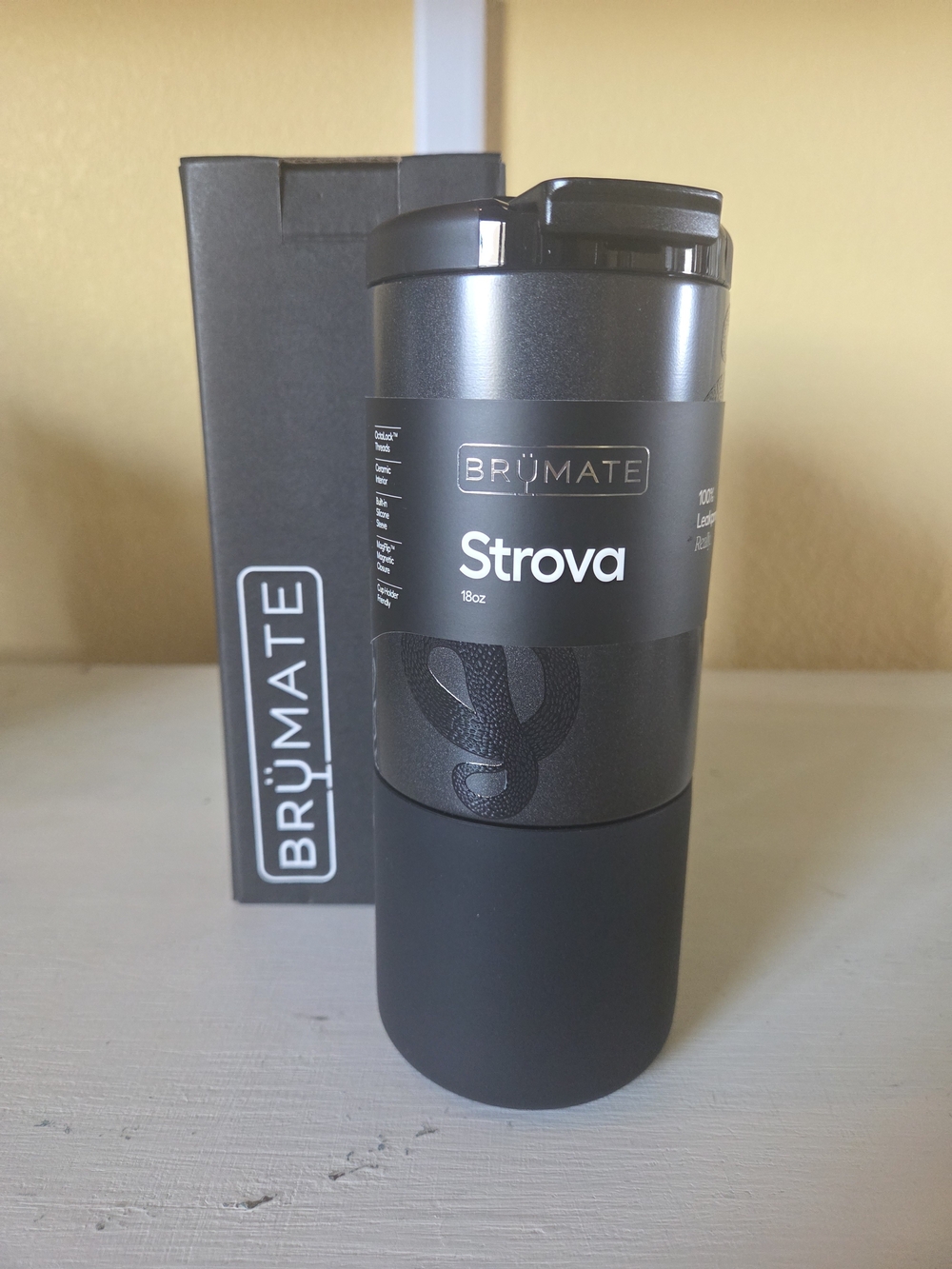 BrüMate Strōva Viper Tumbler NWT